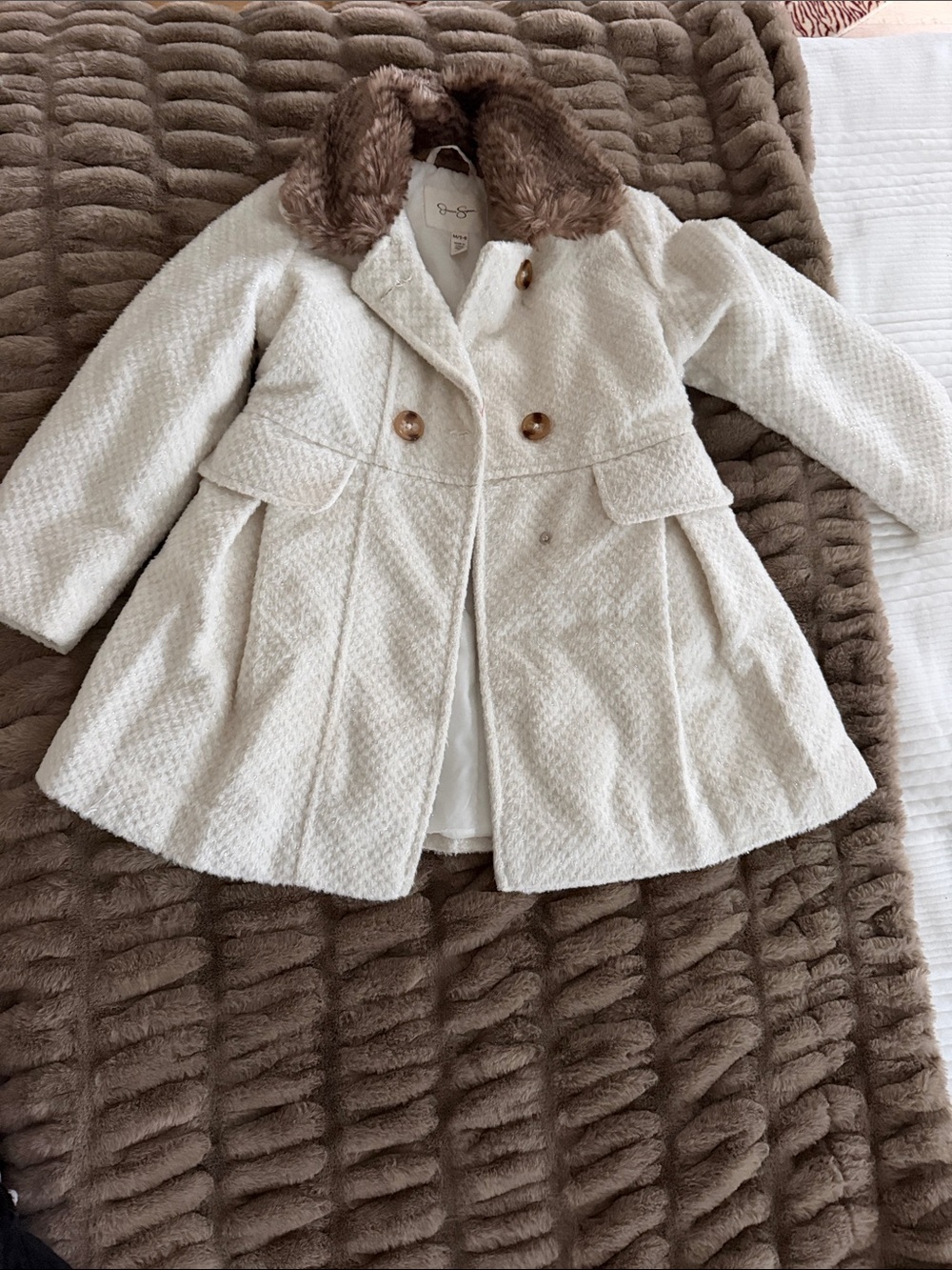 Size 5-6 Adorable Jessica Simpson Cream Textured Pea Coat with Faux Fur Collar